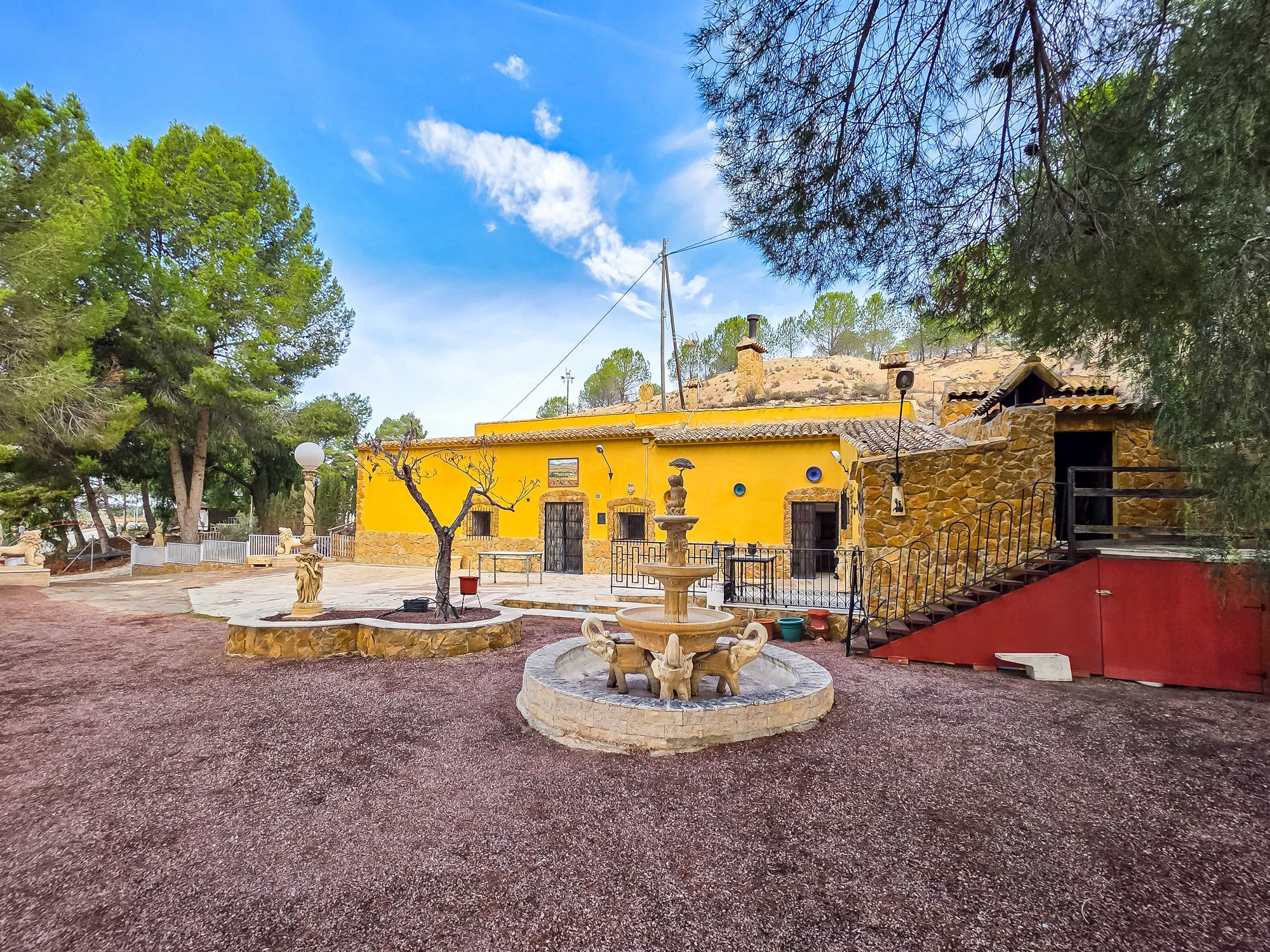 House in El Rodriguillo - view 1