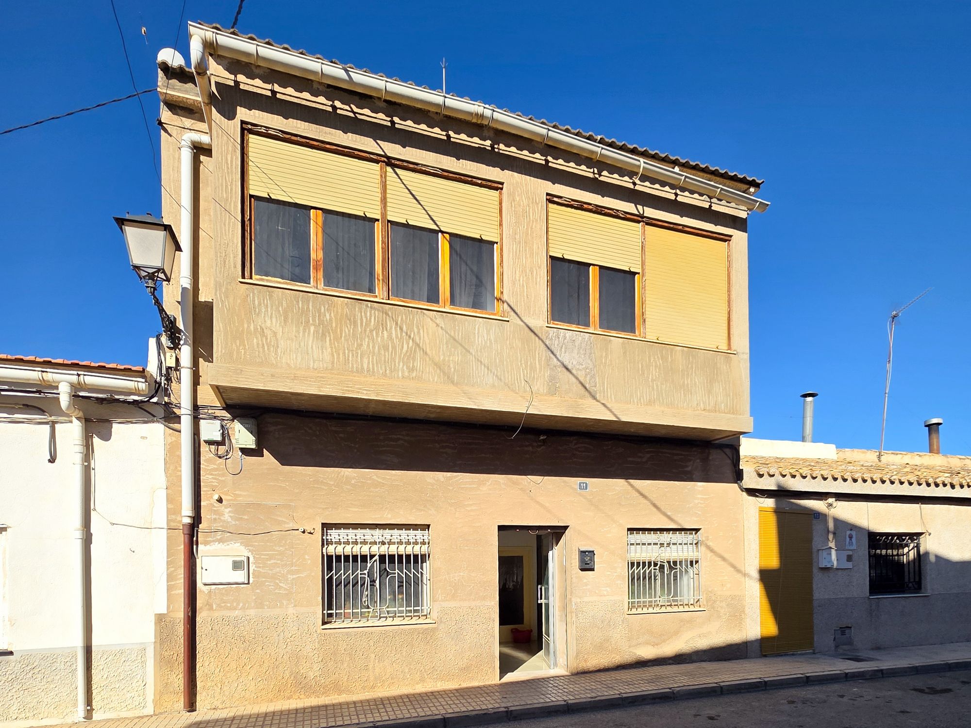 House in Pinoso - view 1